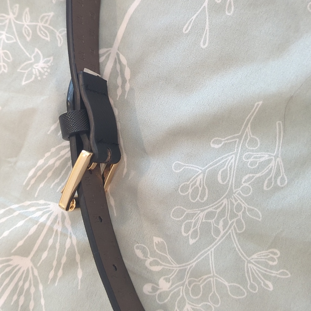 DKNY Fanny Pack - Picture 6 of 6